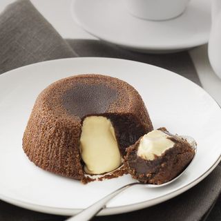 SOUFFLE  BLACK  AND WHITE