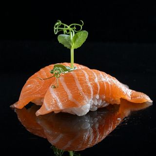 40.NIGIRI SAKE
