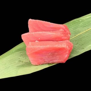 164.SASHIMI TONNO