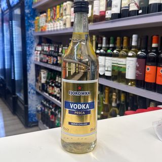 Vodka Pesca 1 Litro Fjorowka