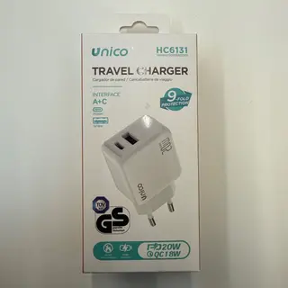 Adattatore con uscita USB-A e USB-C