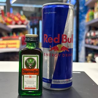Jägermeister 20 ml + redbull combo