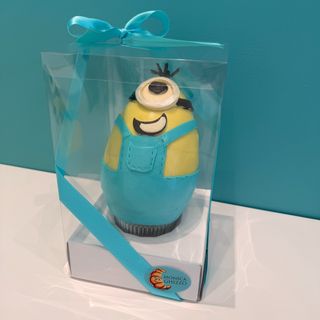 Uovo di Pasqua Artigianale al Cioccolato Fondente Decorato Minions taglia piccola