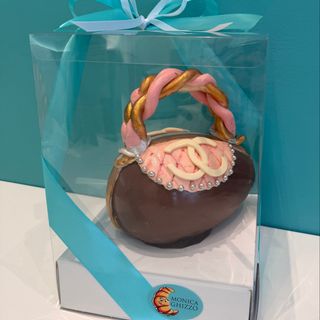 Uova di cioccolato artigianale “Borsetta” taglia media