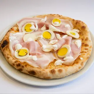 Carbonara pizza