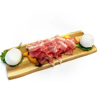 Piatto Crudo melone e bufala