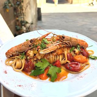 Linguine al gambero rosa e scampi freschi