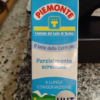 Latte UHT Parzialmente Scremato da 1L