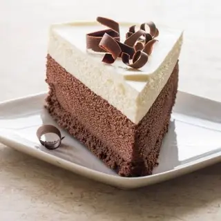 TORTA AI TRE CIOCCOLATI