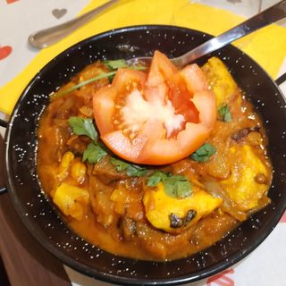 52. Chicken bhuna