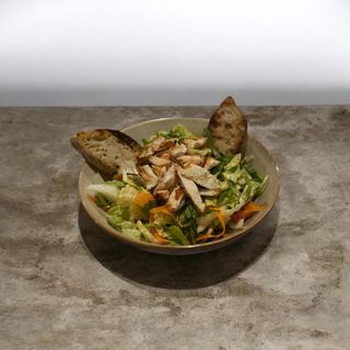 Insalatona di pollo