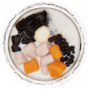 Palline di taro con latte di cocco