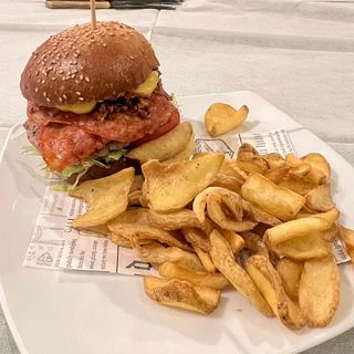 Hot burger