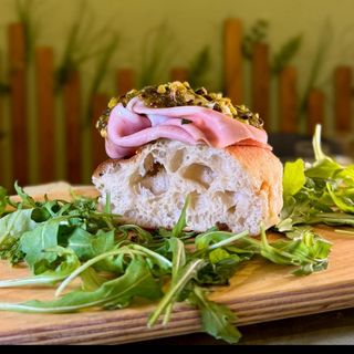 Scrocchiarella mortadella