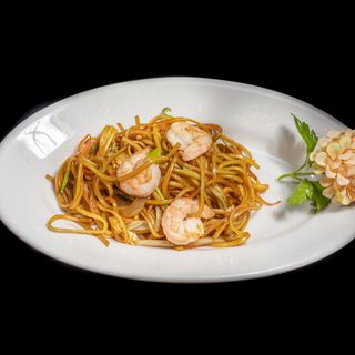 232. Spaghetti saltati con gamberi