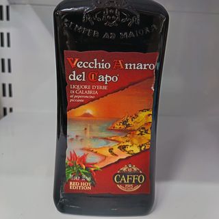 Vecchio amaro del capo peperoncino