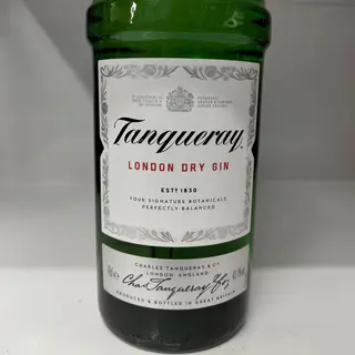 TANQUERAY London dry gin