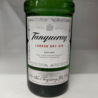 TANQUERAY London dry gin