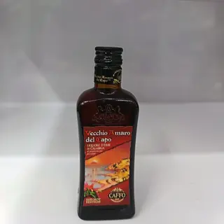 Vecchio amaro del capo peperoncino