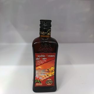 Vecchio amaro del capo peperoncino