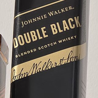 Whisky double black label