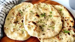 Garlic naan