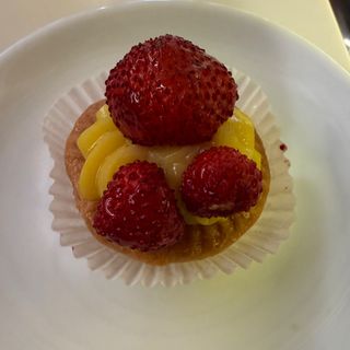 Tartelletta con fragola e/o fragoline di bosco