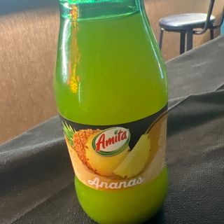 Succo di frutta all ananas
