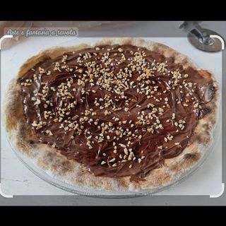 Nutella pizza