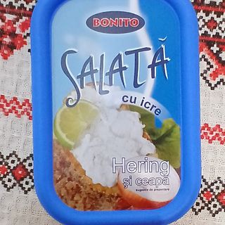 bonito salata cu icre hering si ceapa