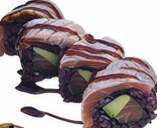 D48. Black fresh uramaki
