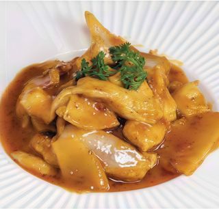 17.Pollo al curry con funghi e bambù