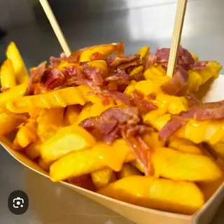 Patatine con CHEDDAR E BACON croccante
