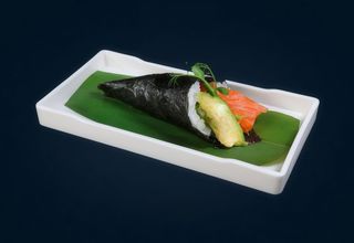 Temaki sake