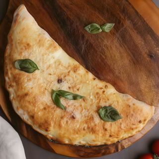 4 formaggi calzone
