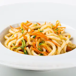 Yaki udon con manzo