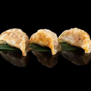Gyoza con gamberi alla riglia
