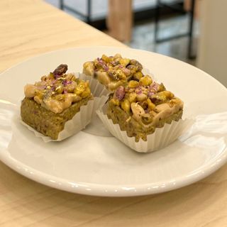 Carrè pistacchio pinoli