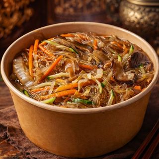 52. Spaghetti di soia con le verdure