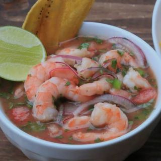 Ceviche de camarones - piatto freddo