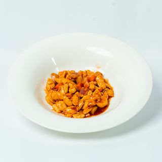 Pollo con mandorle