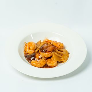 Gamberi con bambù e funghi