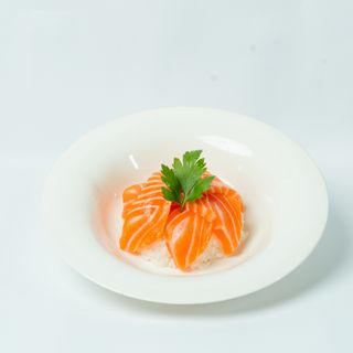 Chirashi salmone