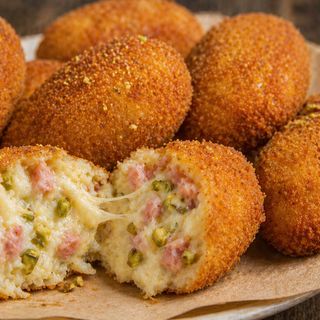 CROCCHÈ CON MORTADELLA E PISTACCHIO