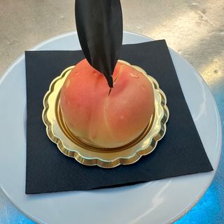 frutta realistica pesca