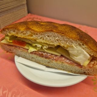 Focaccia Crudo Stracchino Rucola