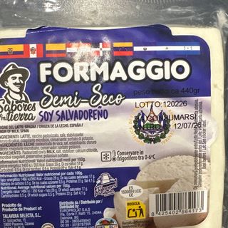 Formaggio semi seco 440 gr