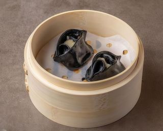 22 Dimsum nero calamaro -  2 pezzi