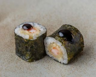 Hosomaki di gambero tempura