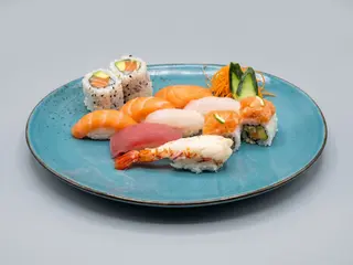 65. Sushi misto